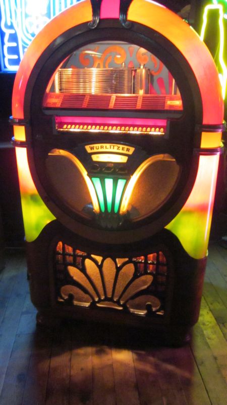 Wurlitzer Model 750